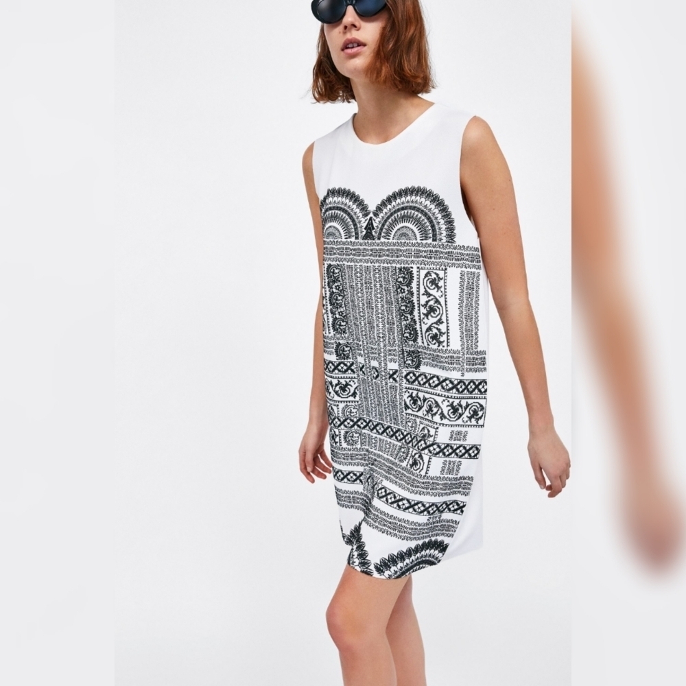 ZARA | RUBBERIZED PRINT DRESS